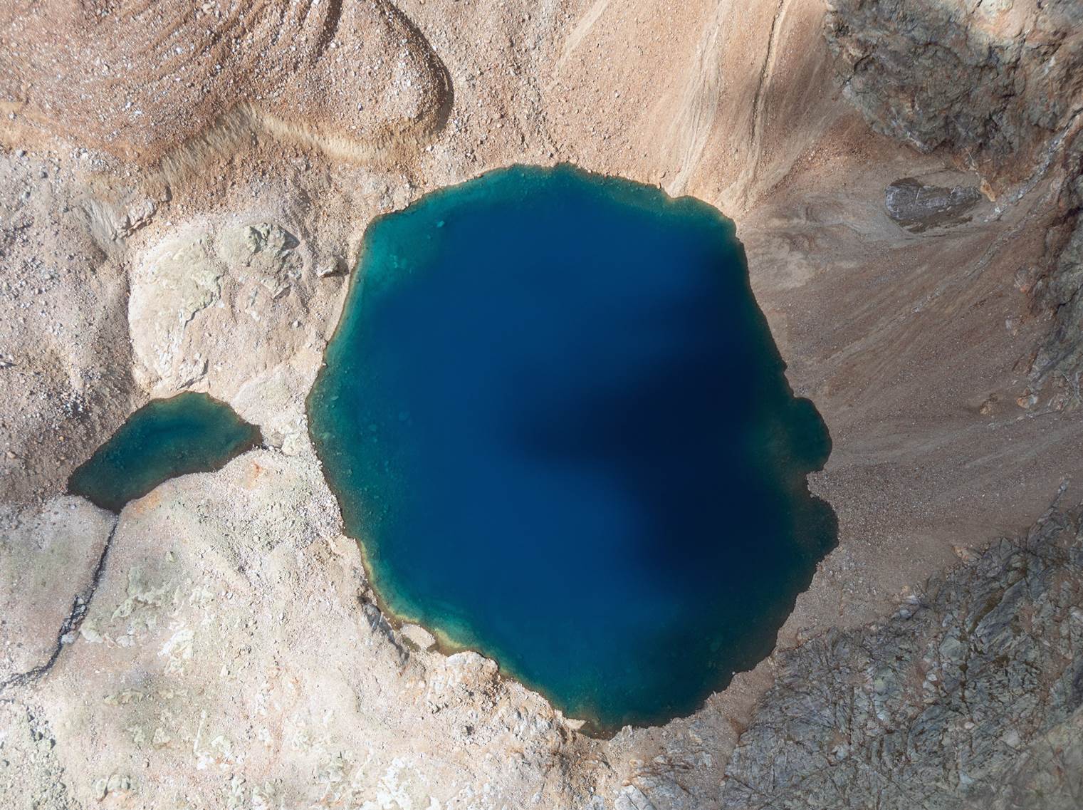 0901 JA 160932 JLS8247 br K1 Lac Mort